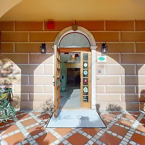 Hotel Gina